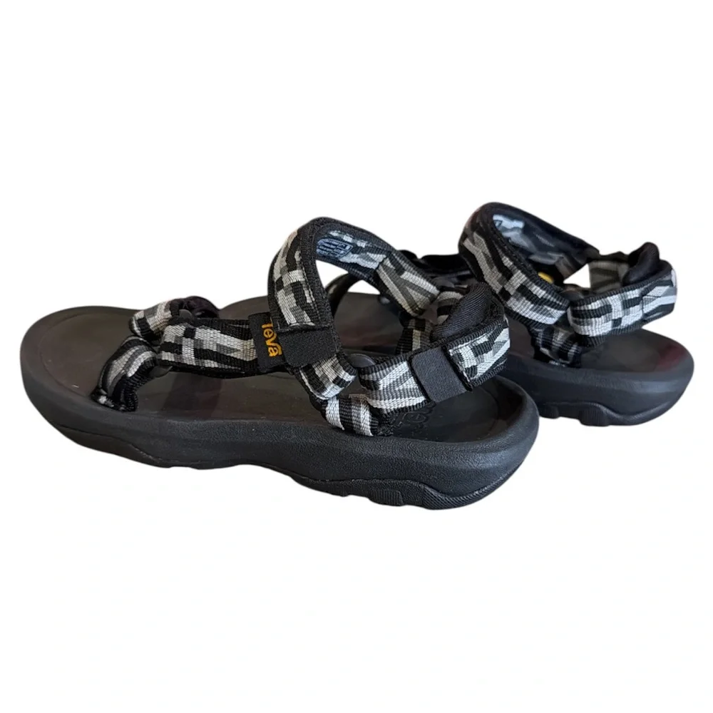TEVA Hurricane XLT Black Gray Strappy Sport Sandals – Size 2 Youth